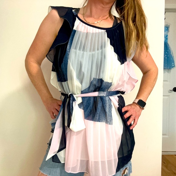 Banana Republic Tops - Banana Republic Chifon Waist Tie Blouse